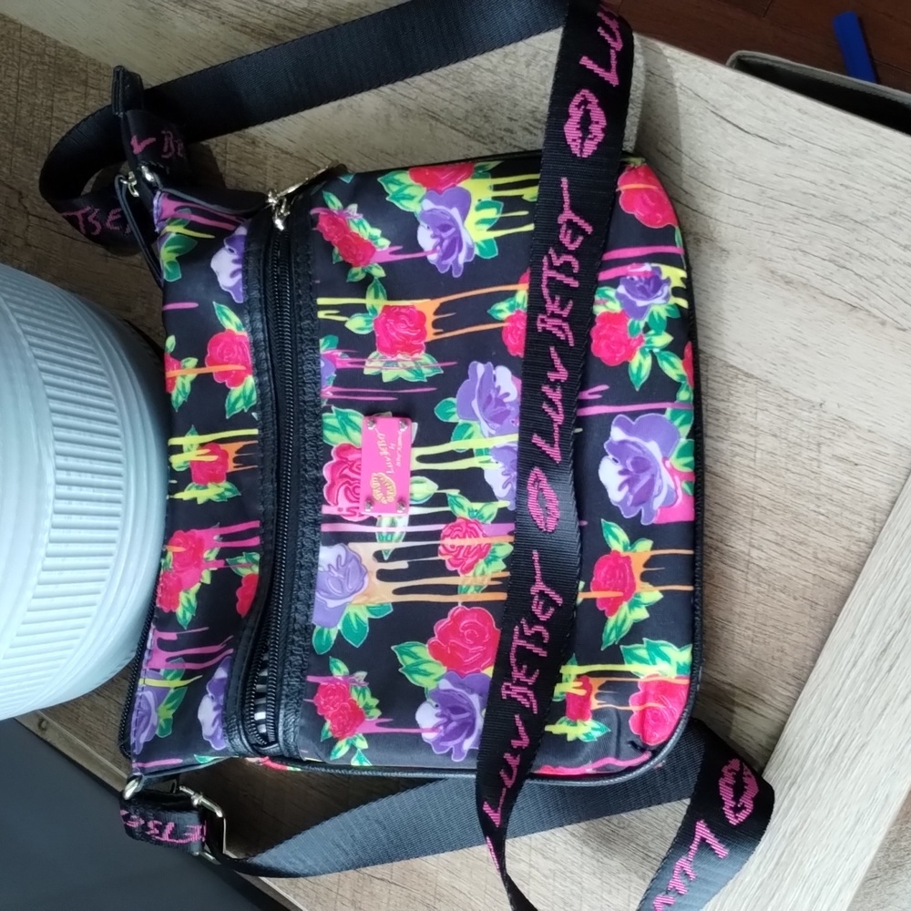 Luv Betsey Johnson dripping roses print crossbody bag purse